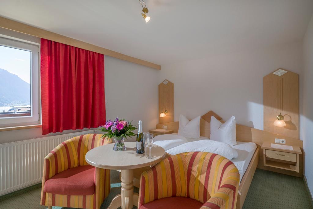 Hotel Enzian Пертизау Экстерьер фото