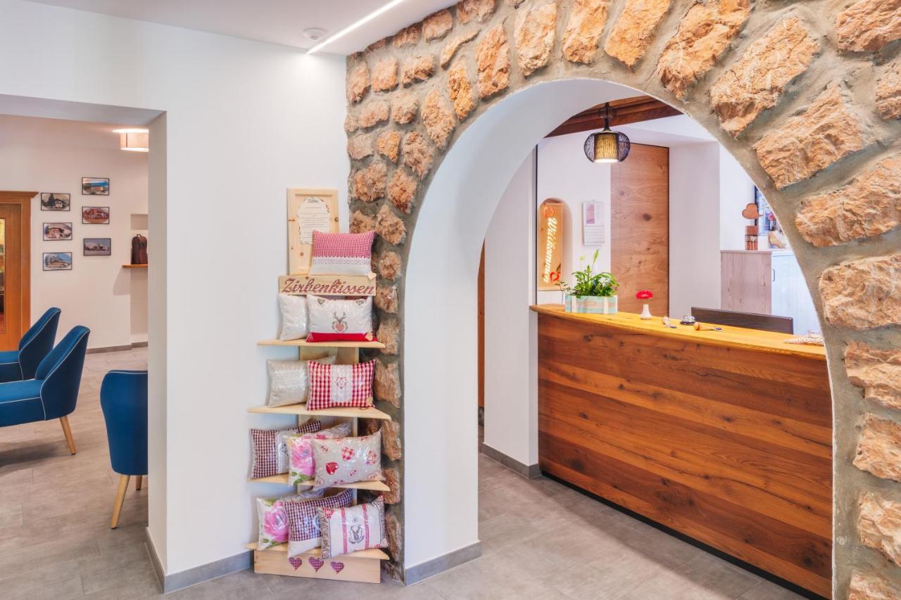 Hotel Enzian Пертизау Экстерьер фото